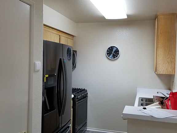 5th image of 24445 Valle Del Oro Unit 202