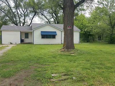 8040 S Laura Ave, Haysville, KS, 67060