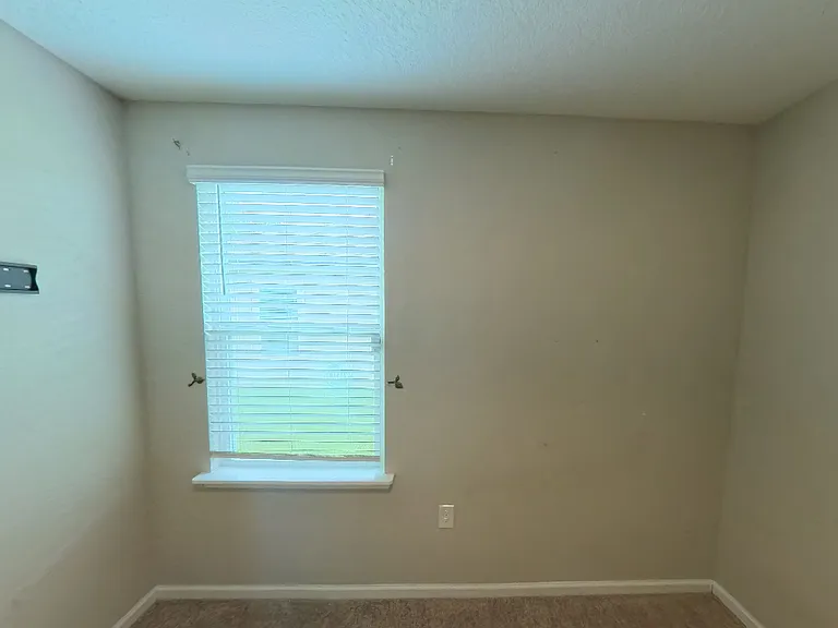 70409 Winding River Dr — Photo 4