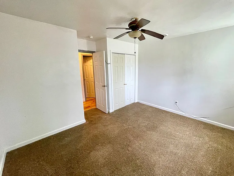 1341 Devonshire Ct — Photo 11