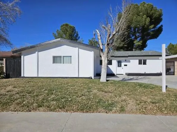 1243 W Avenue J11, Lancaster, CA 93534