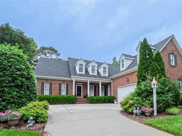 119 Georgetowne Dr, Elon, NC 27244