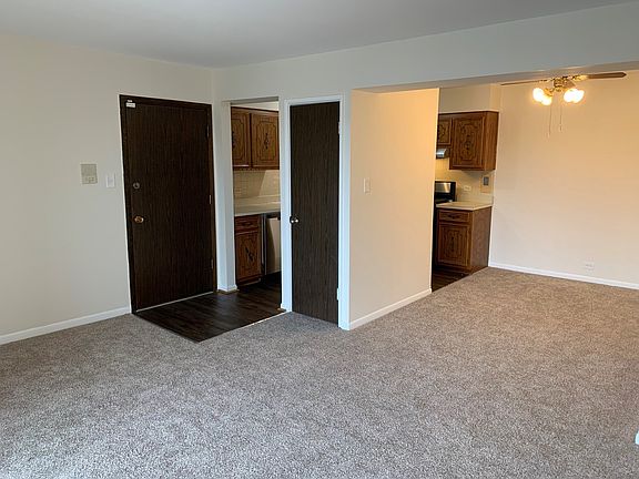 3rd image of 4815 W 109th St APT 203
