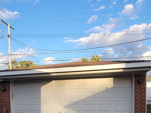 5th image of 6730 Rosemary St