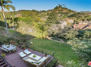 4452 Dundee Dr, Los Angeles, CA 90027