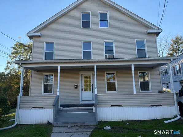 10-16 Suffield St, Windsor Locks, CT 06096