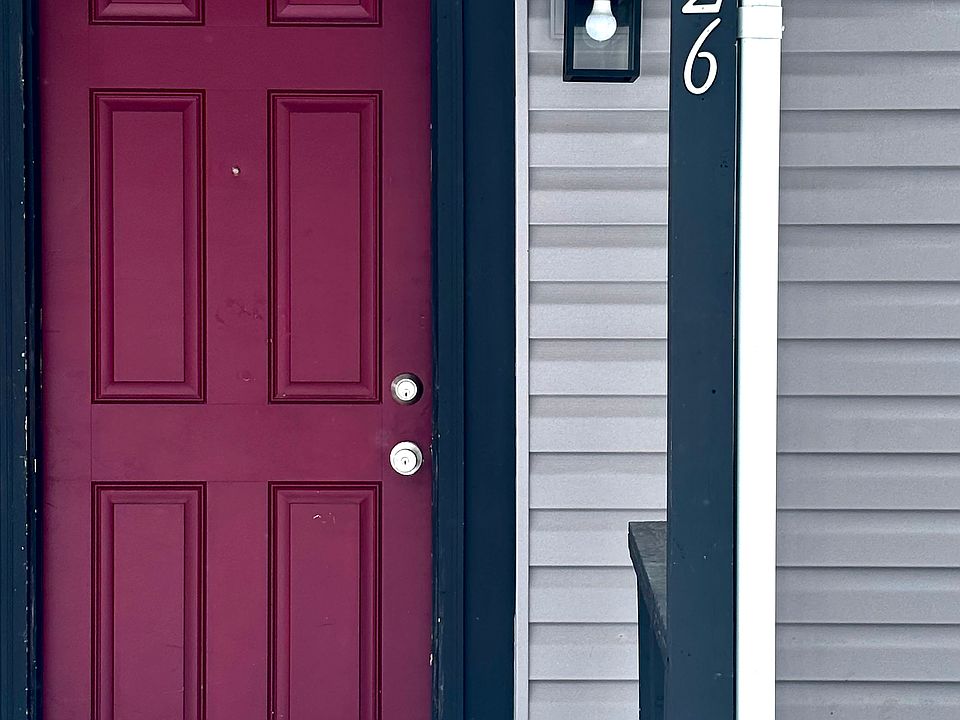 1st image of 726 Stanton St