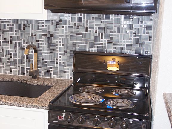 2nd image of 717 Culbertson Dr APT B