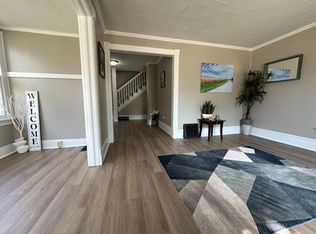 626 W 6th St, Waterloo, IA 50702