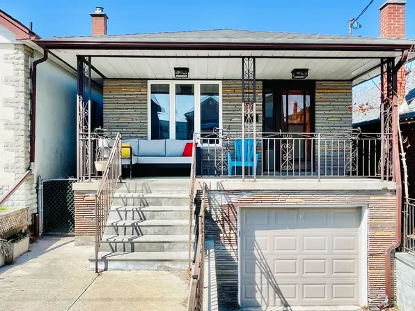 80 Belgravia Ave #A, Toronto, ON M6E 2M5