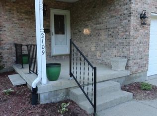 2109 Patricia Dr, Dayton, OH 45429