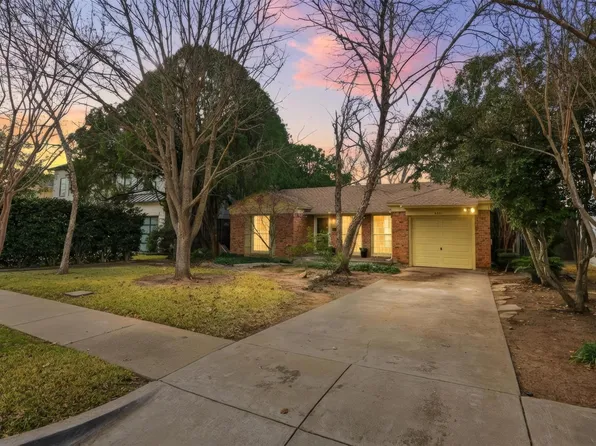 9841 Lakemont Dr, Dallas, TX 75220