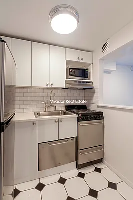 Rented by Mirador Real Estate | media 26