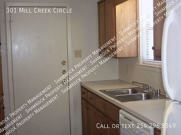 4th image of 301 Mill Creek Cir