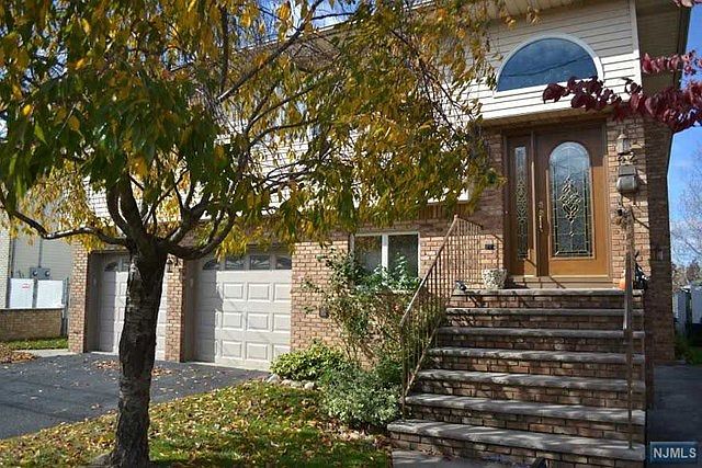 2nd image of 42 Hillcrest Ave