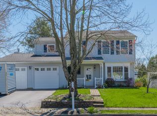 7 Kiwi Loop, Howell, NJ 07731