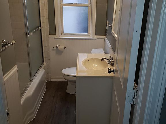 4th image of 1509 Ferris Ave