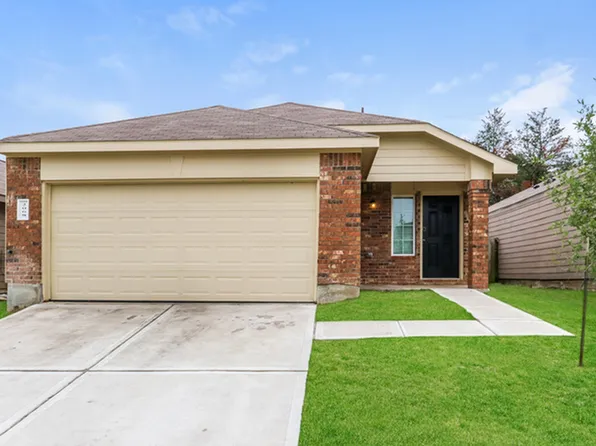 2068 Oakwood Forest Dr, Bryan, TX 77803