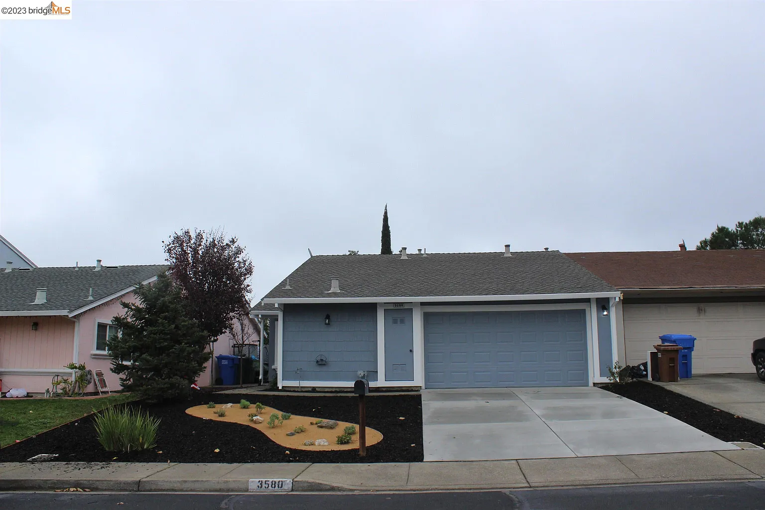 3580 Desanie Cir photo 1