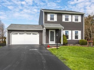 9439 Peregrin Ln, Brewerton, NY 13029