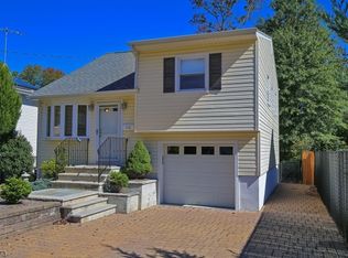 116 Elmwood Dr, Parsippany, NJ