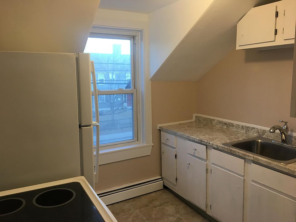 1st image of 104 Putnam Pike #2