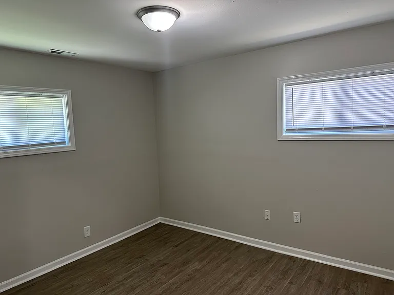 4834 Karen Dr — Photo 7
