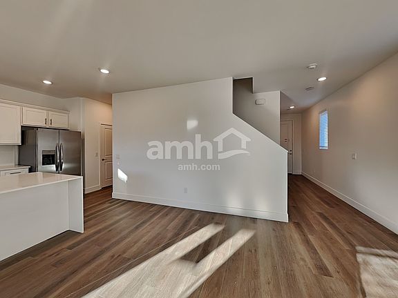4th image of 7442 S Keller Ln