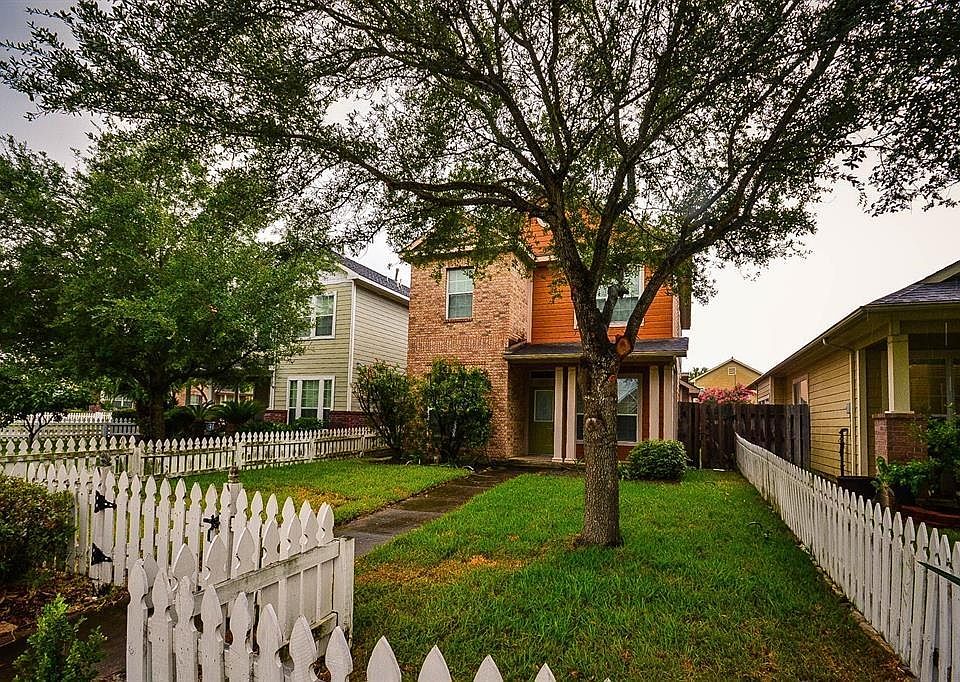 1st image of 7134 Sun Village Dr