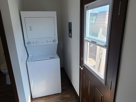 5th image of 1424 San Simeon St