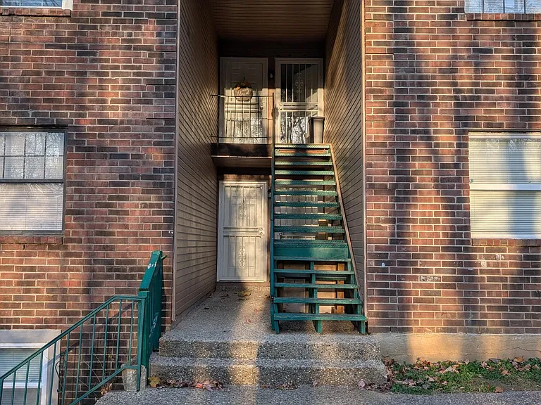 3224 Springfield Dr — Photo 10