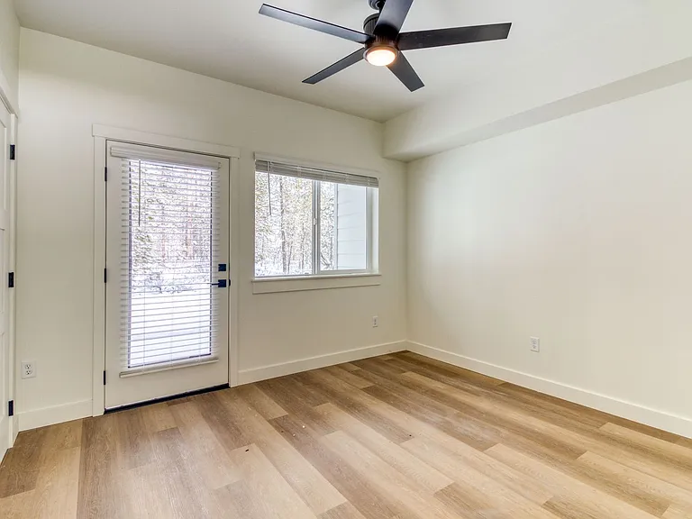 Luxury Apartment in La Pine! — Photo 10