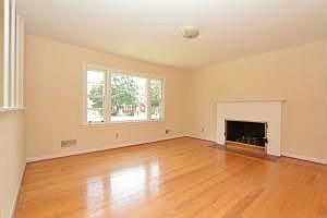 5th image of 5513 Green Meadow Rd
