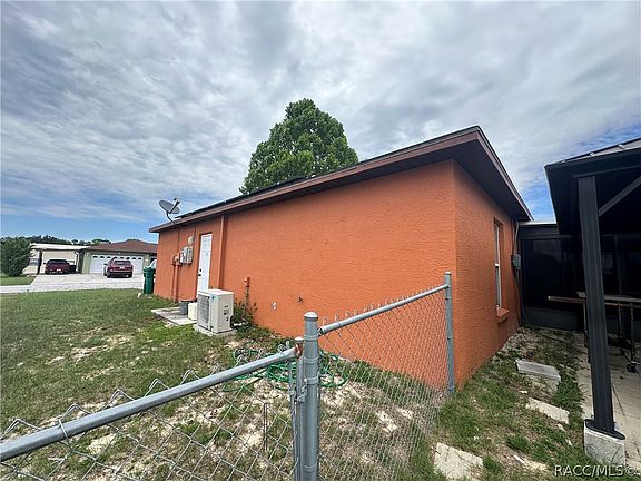 3rd image of 6450 W Pelican Ln