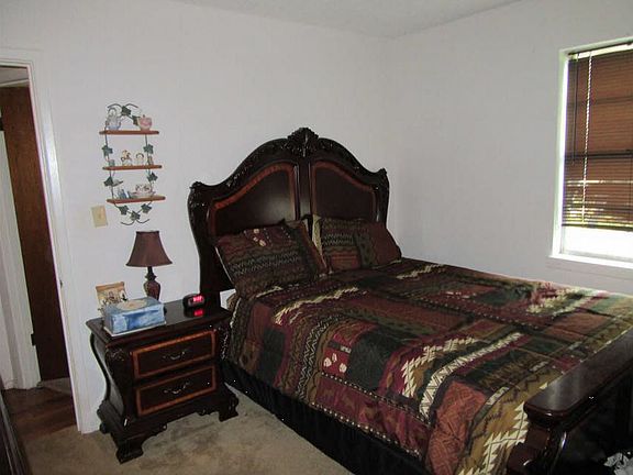 2nd image of 1217 Fred St