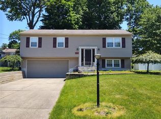 8389 Glenwood Ave, Youngstown, OH 44512