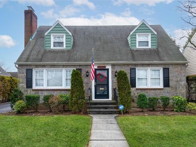 74 Dartmouth Street, Garden City, NY, 11530