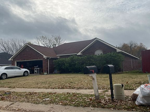 2nd image of 324 Loma Alta Dr