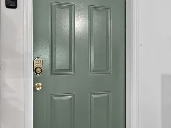5th image of 4996 N Peachtree Rd