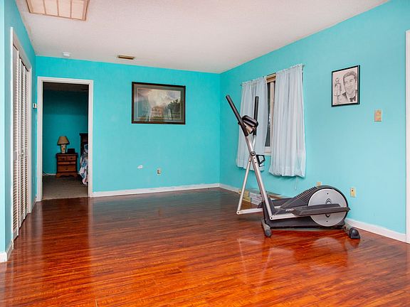 4th image of 6658 Cinnamon Fern Ln.