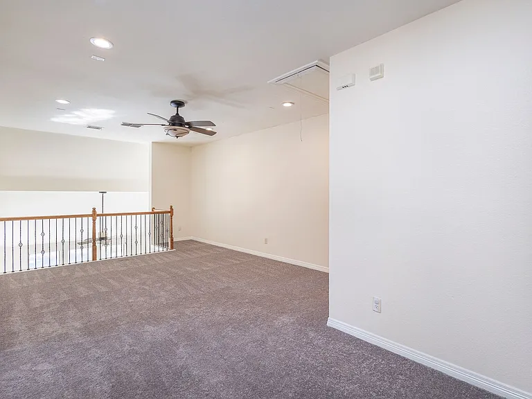 2905 Preston Ln — Photo 6