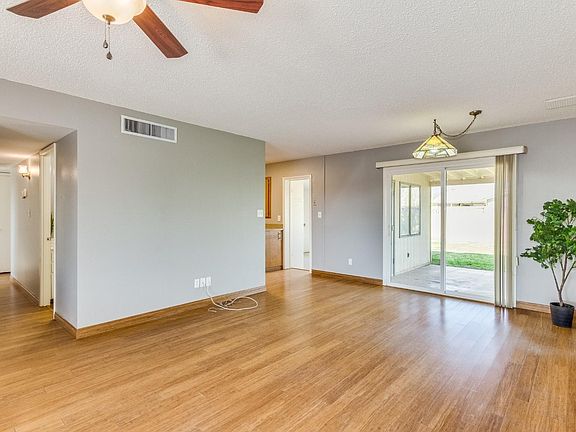 4th image of 4102 W Vista Ave
