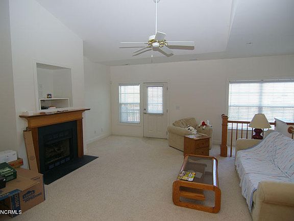 2nd image of 1946-204 Tara Ct