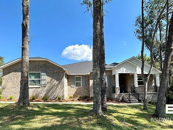 3rd image of 107 Pebble Ct