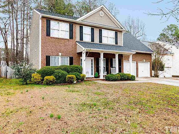 2nd image of 119 Falmouth Ct
