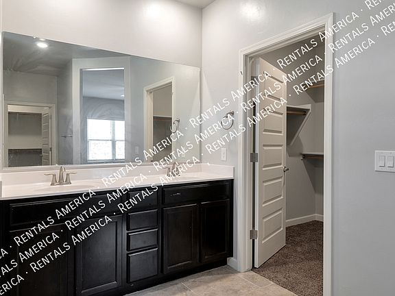 5th image of 543 W Weldon St