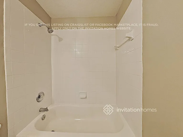 10218 Hunters Haven Blvd — Photo 12