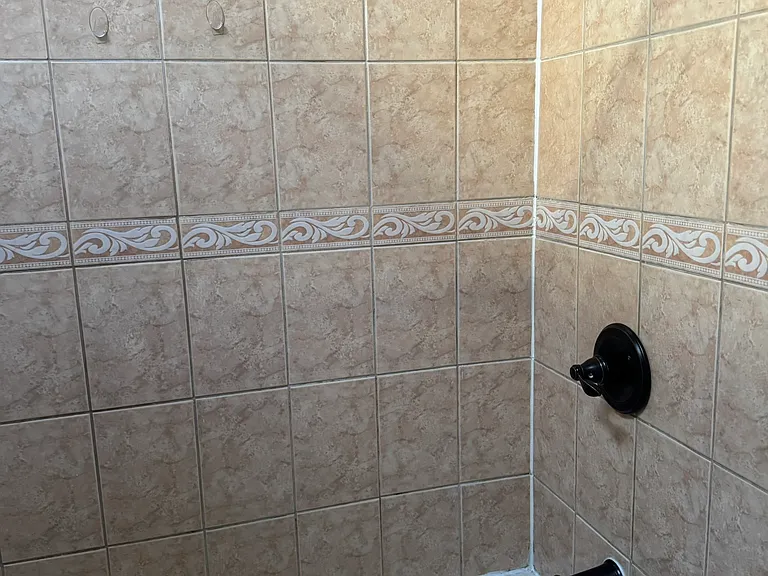 432 N Kenwood Ave — Photo 11