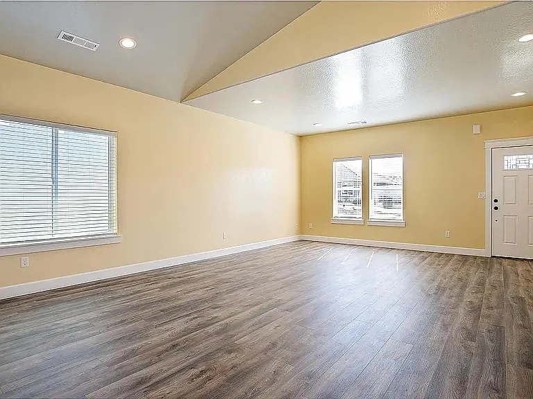 656 Nobility Dr — Photo 23
