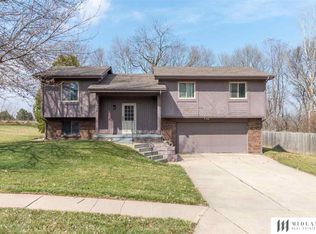 3020 Tammy St, Bellevue, NE 68123